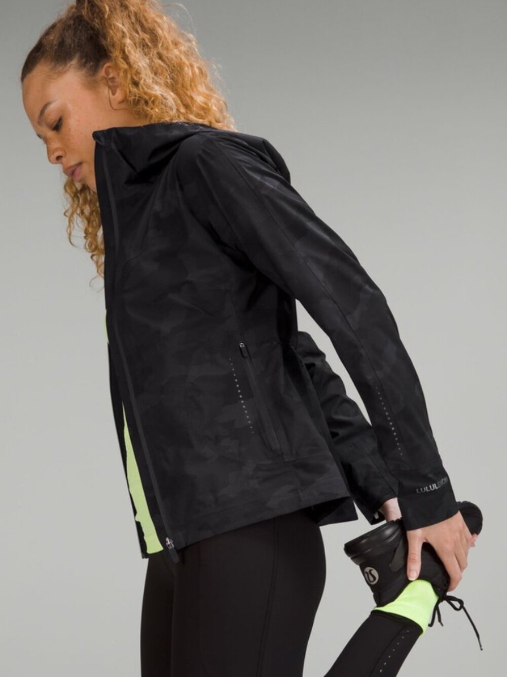 Lululemon Break a Trail Jacket Size 6